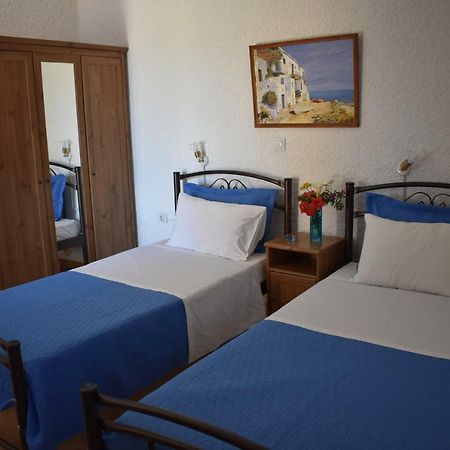 Eriketi Studios Agia Marina  Esterno foto