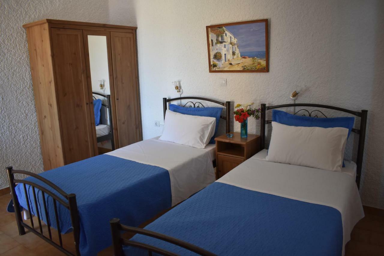Eriketi Studios Agia Marina  Esterno foto